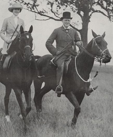Клементина Огилви Спенсер-Черчилль и Уинстон Черчилль. 1913 г.