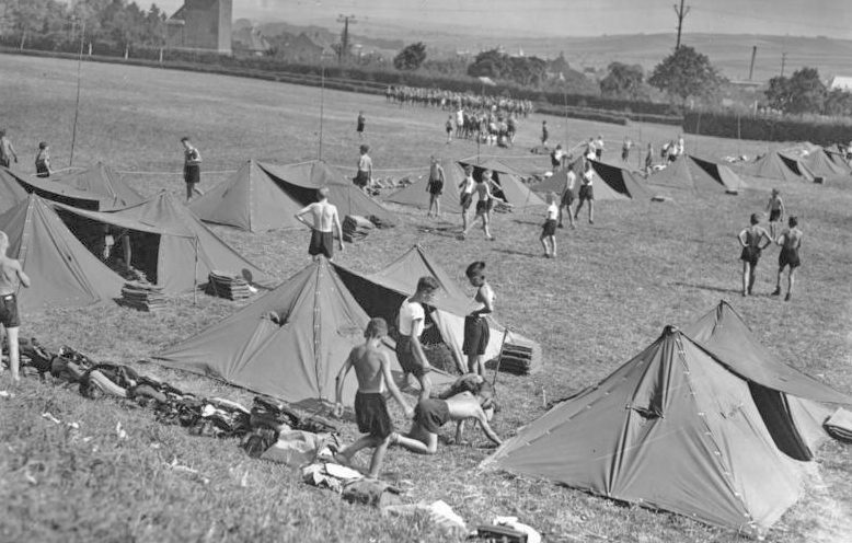 Молодёжный палаточный лагерь Гитлерюгенда, 1933 г.