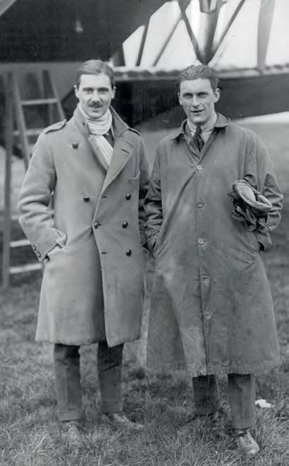 Полковник Дуглас на аэродроме Уаддон. 1928 г.