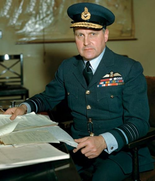 Главный маршал ВВС Шолто Дуглас. 1942 г.
