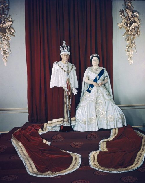 Король Георг VI и королева Елизавета на государственном открытии парламента, Оттава. Канада, 1948 г.