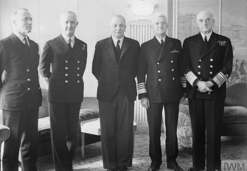 Адмирал Каннингем с коллегами. 1942 г. 