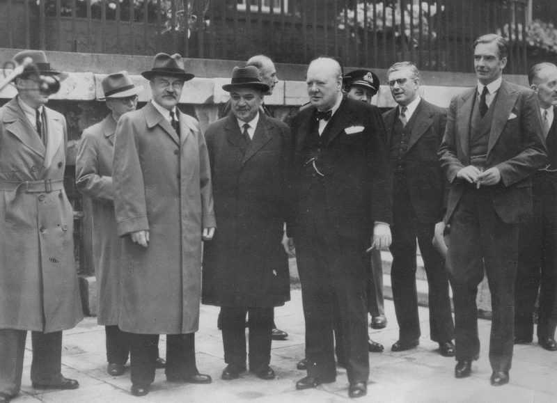 Энтони Иден на встрече с Молотовым в Лондоне. 1943 г.