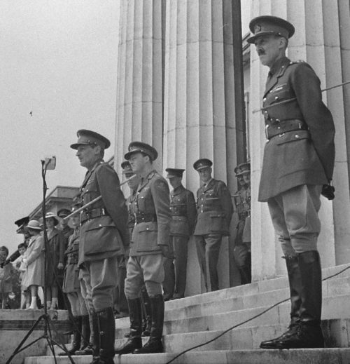 Генерал-лейтенант Монтгомери обращается к кадетам. 1942 г.
