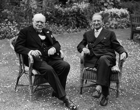 Уинстон Черчилль с премьер-министром Италии де Гаспери. 1953 г.