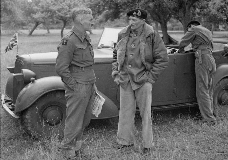 Генерал Монтгомери с генерал-майором Грэмом. 1944 г.