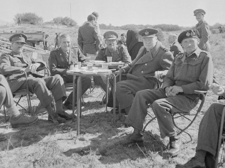 Премьер-министр Уинстон Черчилль и генерал сэр Бернард Монтгомери. 1943 г. 