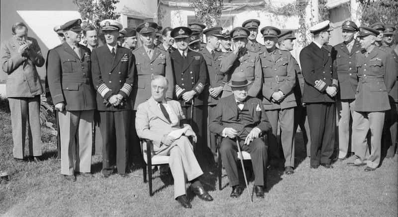 Чарльз Портал на конференции союзников по большой стратегии в Северной Африке. 1943 г. 
