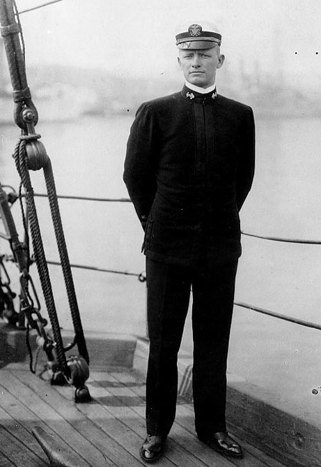 Энсин Честер Нимиц на борту учебного корабля. 1907 г.