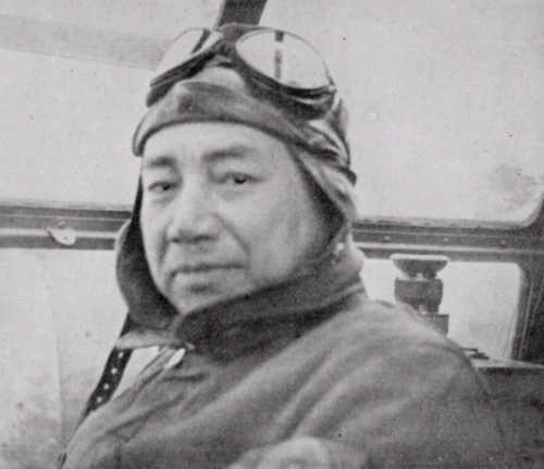 Адмирал Такидзиро Ониси в кабине, в летном снаряжении. 1942 г.