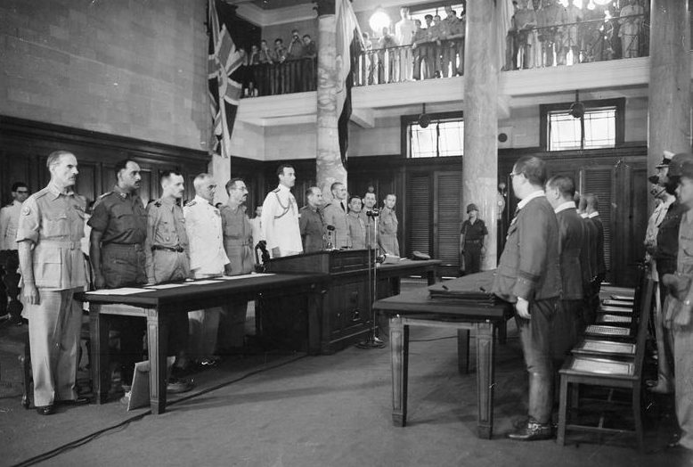 Подписание акта капитуляции в Сингапуре. 1945 г. 