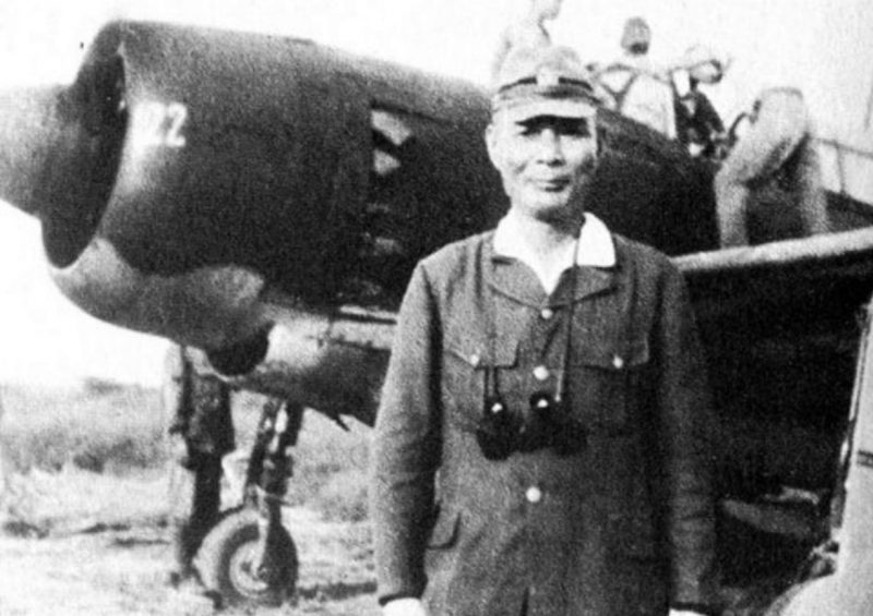 Угаки 15 августа 1945 года перед своей последней миссией камикадзе.