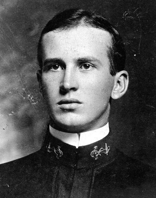 Морской кадет Эрнест Дж. Кинг. 1901 г.