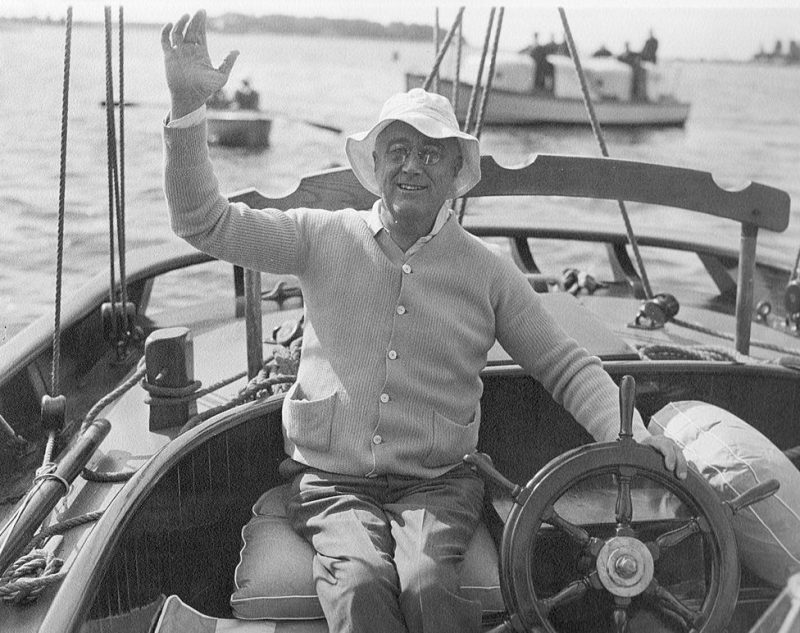 Рузвельт на яхте. 1933 г.