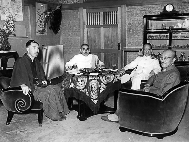 Премьер-министр Коноэ, министр иностранных дел Ёсуке Мацуока, военно-морской министр Зенго Ёсида и военный министр Тодзио Хидэки. 1940 г.