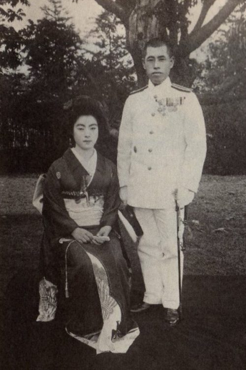 Ямамото Исороку и Ямамото Рэйко. Свадебное фото.1918 г.