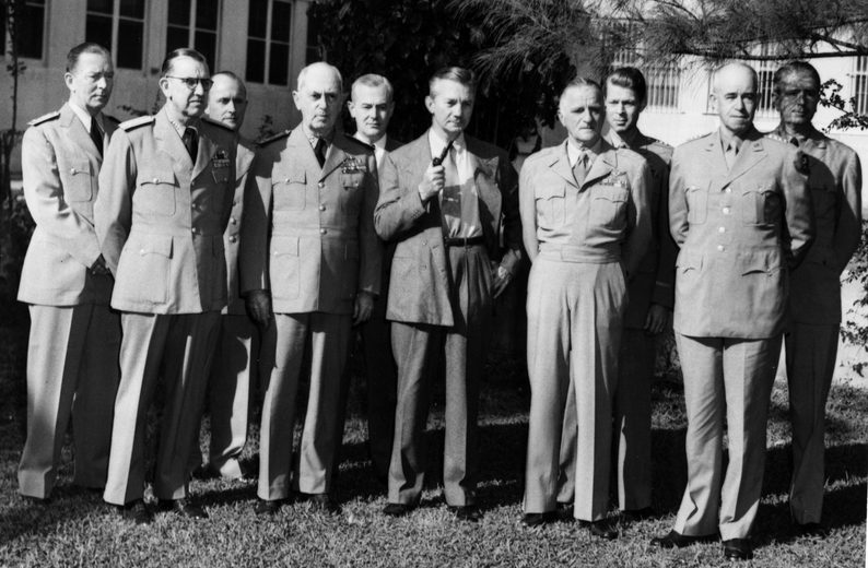 Высшее руководство Национального военного ведомства с Форрестолом. 1948 г.