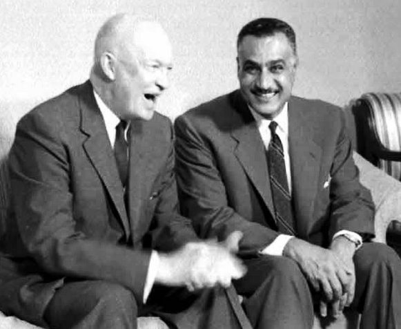 Эйзенхауэр с президентом Египта Гамалем Абдель Насером. 1960 г.