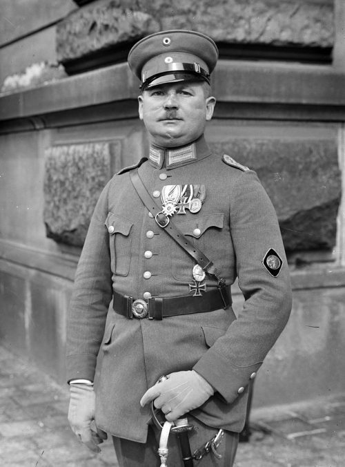 Эрнст Рём в форме фрайкора. 1924 г.