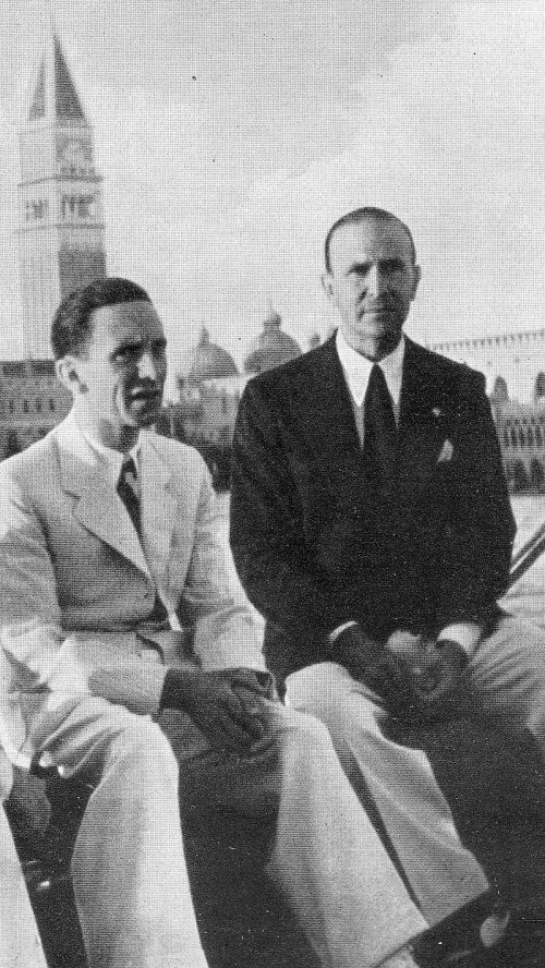 Дино Альфиери и Геббельс в Венеции. 1936 г.