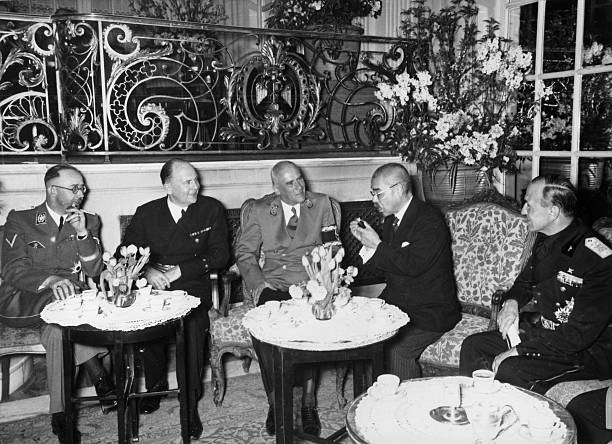 Дино Альфиери на прием в отеле «Esplanade» в честь министра иностранных дел Японии Мацуока. 1941 г.