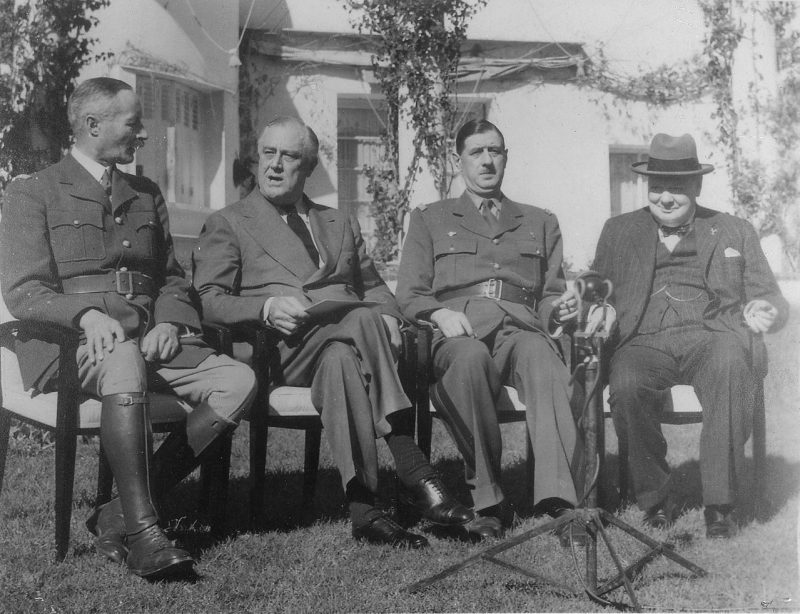 Де Голль на конференции в Касабланке. 1943 г.