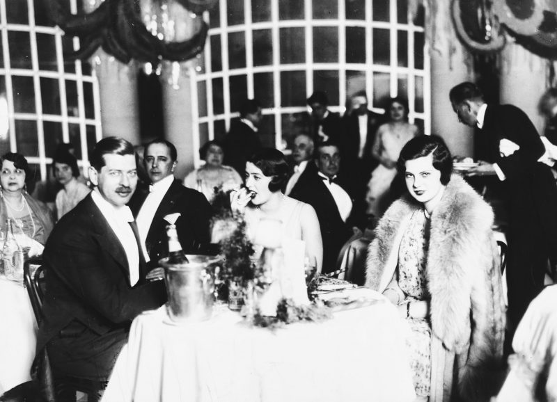 Кароль II и Елена Лупеску в Париже. 1936 г.