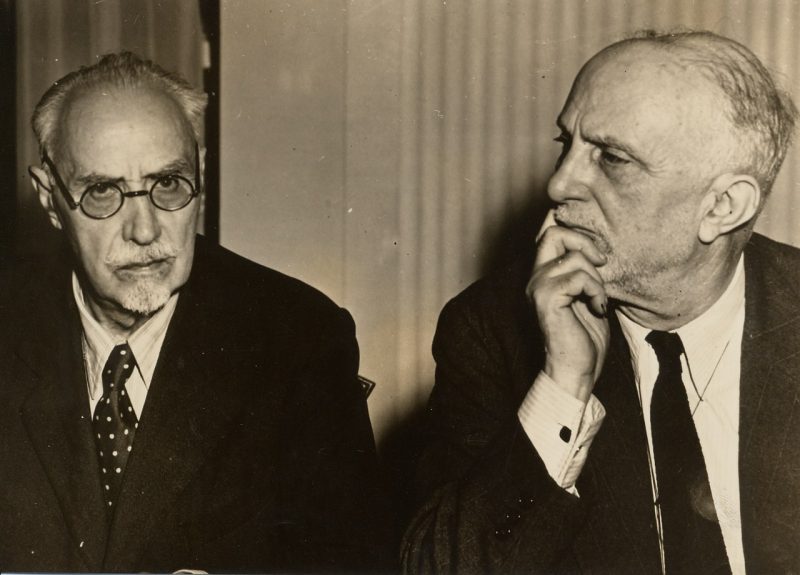Иваноэ Бономи и Карло Сфорца в 1944 году.