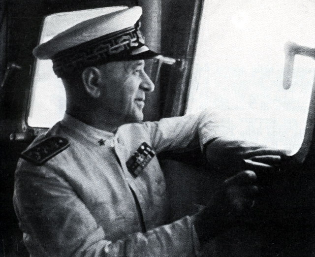 Адмирал итальянского флота Иниго Кампиони. 1941 г. 