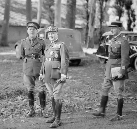 Лорд Горт и генерал Гамелен в Ле-Коруа. 1939 г.