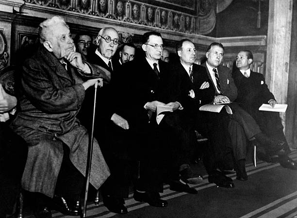 Витторио Эмануэле Орландо, Иваноэ Бономи, Альсиде де Гаспери, Джузеппе Сарагат, Рандольфо Паччарди, Франческо Мария Талиани в Палаццо Сенаторио. 1948 г.