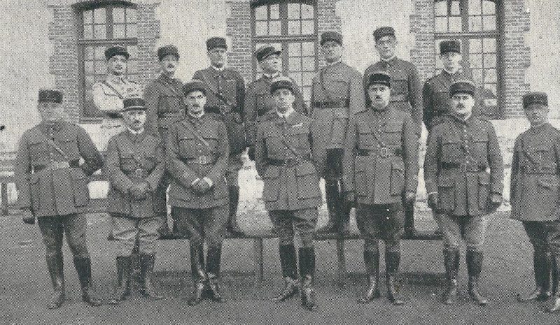 Командир батальона Жан де Латр де Тассиньи в Куломье. 1928 г.