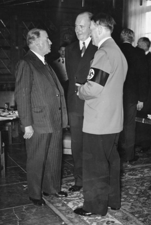 Даладье во время «Мюнхенского сговора». 1938 г.
