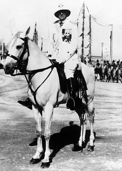 Генерал Родольфо Грациани в Ливии. 1929 г.