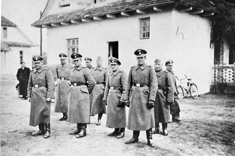 Персонал СС лагеря смерти Белжец. 1942 г.