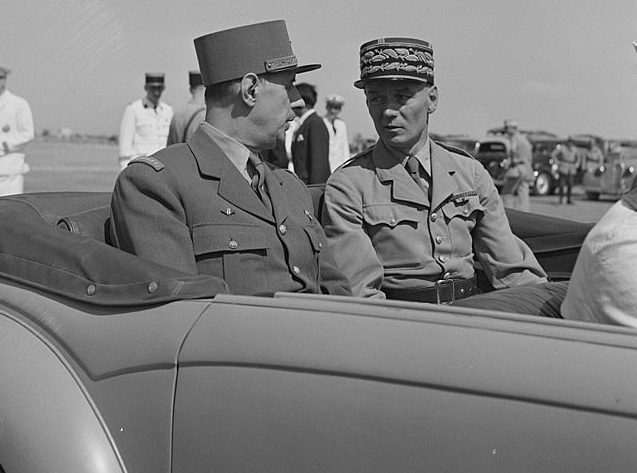 Генерал де Голль и генерал Маст в Тунисе. 1943 г.