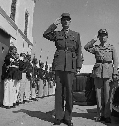 Генерал де Голль и генерал Маст в Тунисе. 1943 г.
