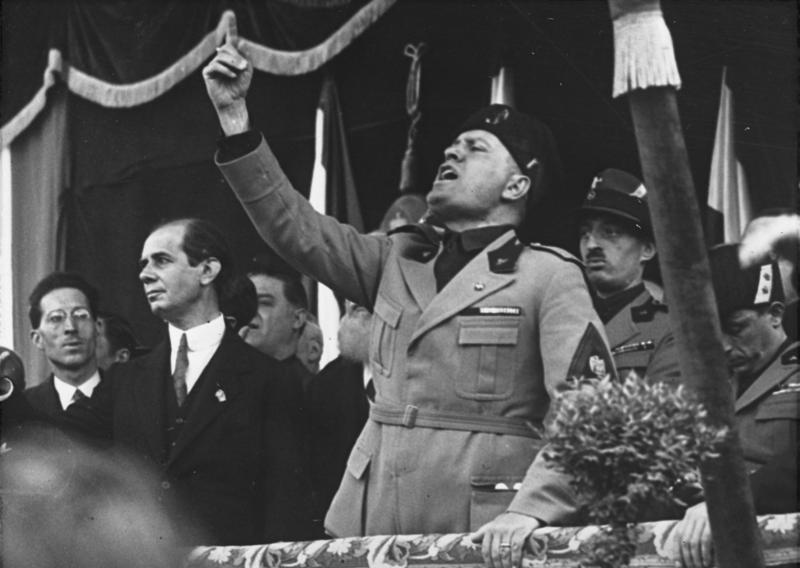 Бенито Муссолини в 1930 году.