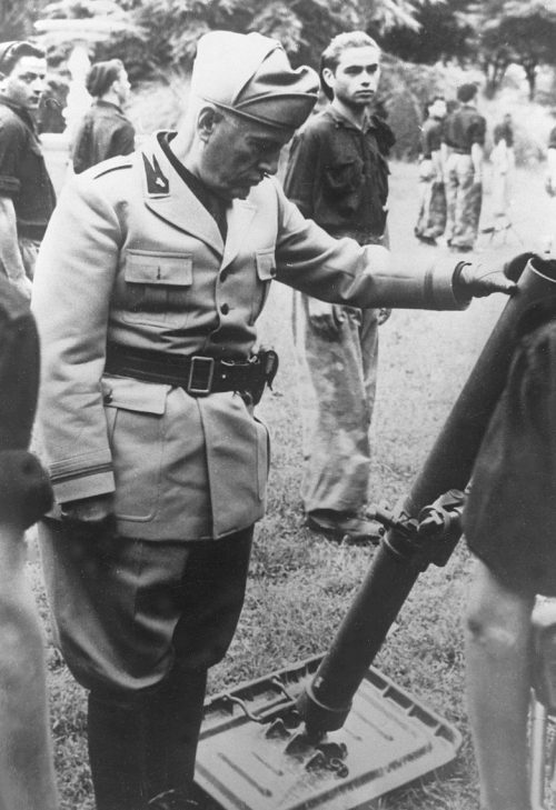 Бенито Муссолини а 1944 году.