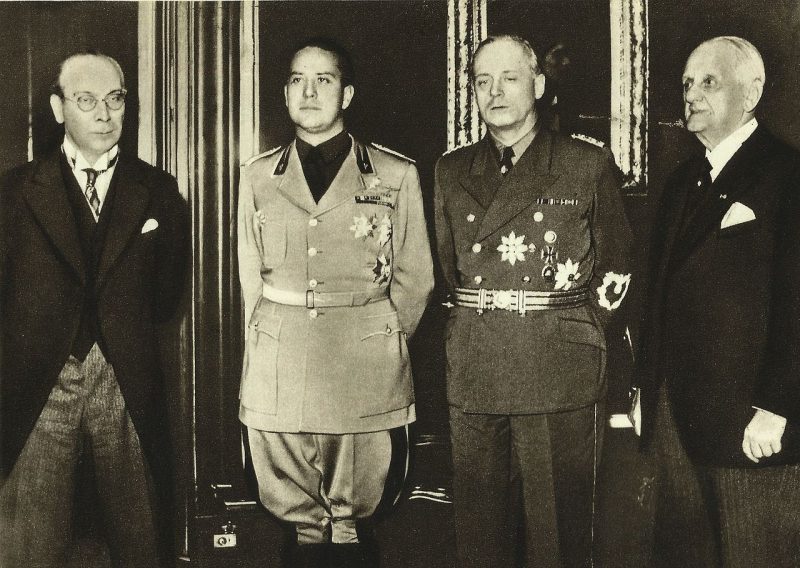 Франтишек Хвалковский, Галеаццо Чиано, Иоахим фон Риббентроп, Кальман Канья. 1939 г.