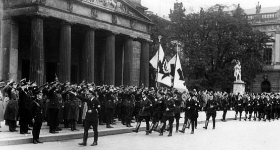 Подразделение TeNo на параде. 1934 г.