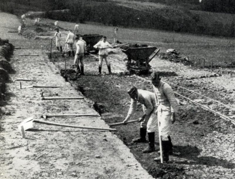 Бойцы RAD строят дорогу. 1936 г.