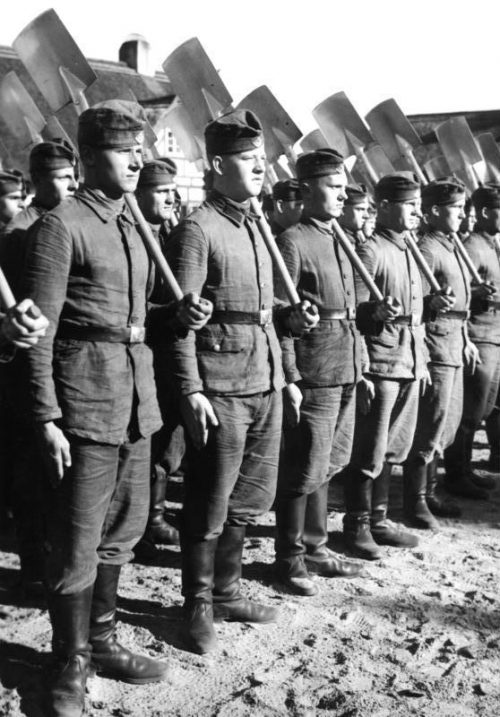 Бойцы RAD в лагере. 1936 г.