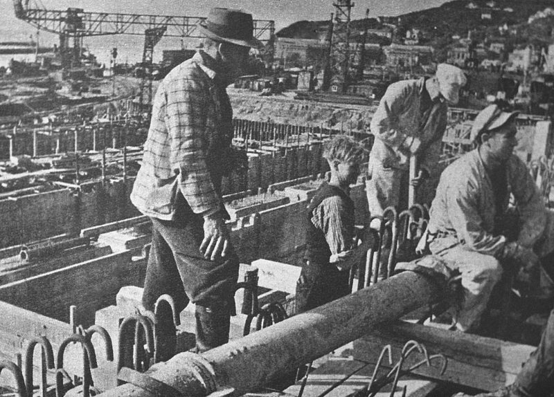 Строительство базы подлодок в Тронхейме. 1942 г.