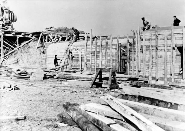 Строительство укреплений на Атлантическом валу. 1943 г. 