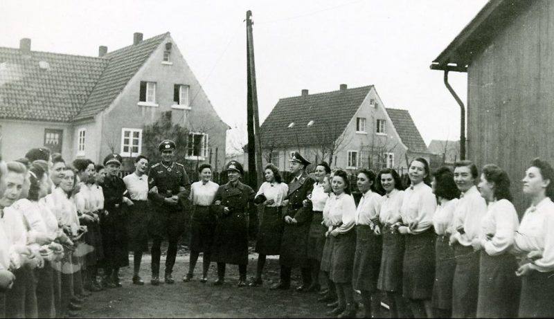 Женщины имперской трудовой службы в Корбахе. 1938 г.
