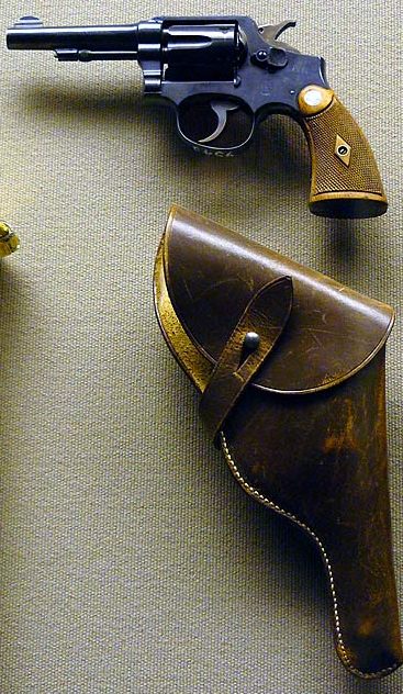 Личное оружие Геринга – револьвер .38 S&W в военном музее Вест-Пойнта. 