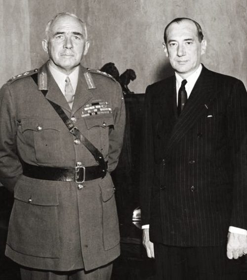 Британский генерал Эдмунд Айронсайд и Юзеф Бек - министр иностранных дел Польши. 1939 г.