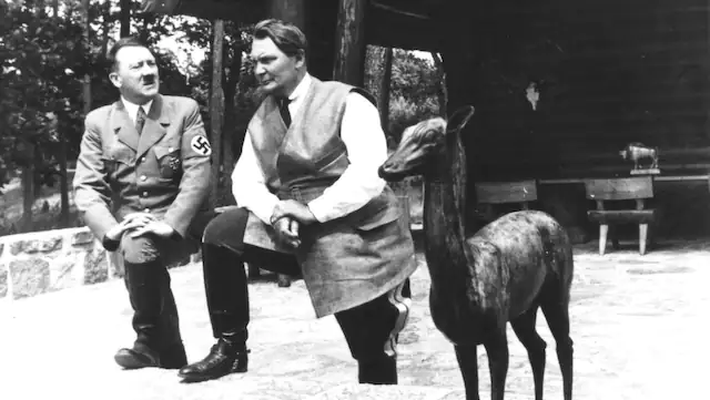 Гитлер в гостях у Геринга. 