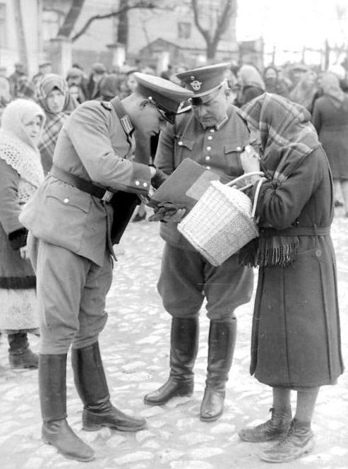 Полицейская облава в Люблине. 1941 г.